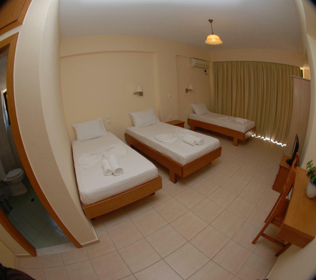Nikos Hotel&Apartments Sarandë Exterior foto